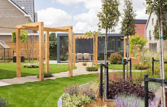 Moderne, natuurlijke tuin | Buitengewoon Wonen S2 afl. 6